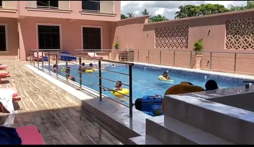 The Festival Fully Furnished Apartments Mombasa Bagian luar foto
