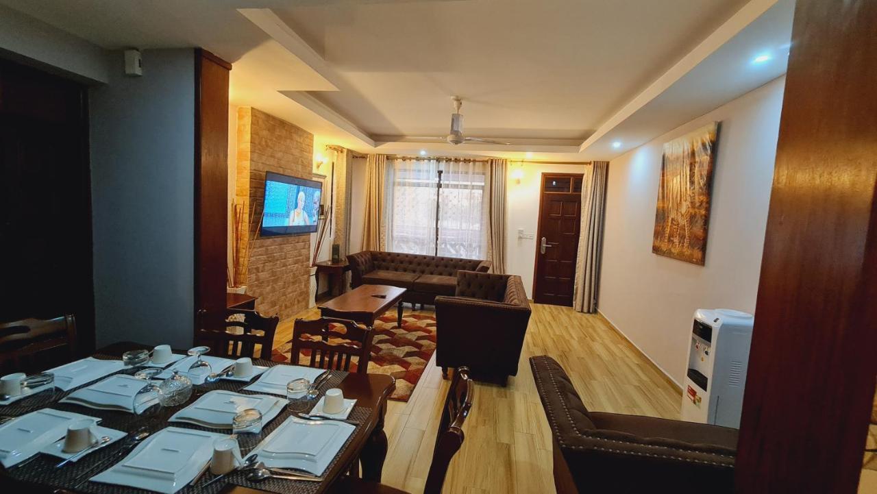 The Festival Fully Furnished Apartments Mombasa Bagian luar foto