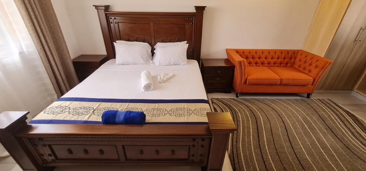 The Festival Fully Furnished Apartments Mombasa Bagian luar foto