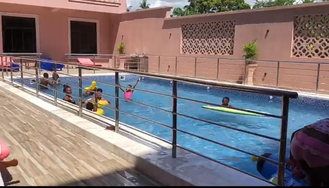 The Festival Fully Furnished Apartments Mombasa Bagian luar foto